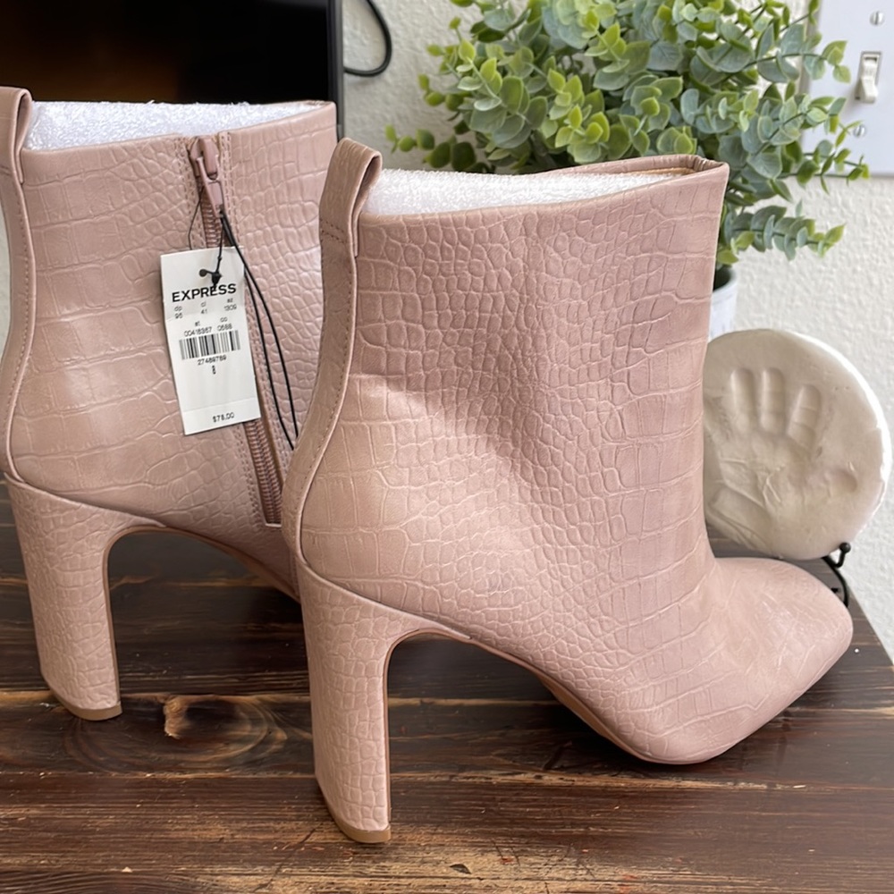 Express boots - Picture 3 of 3